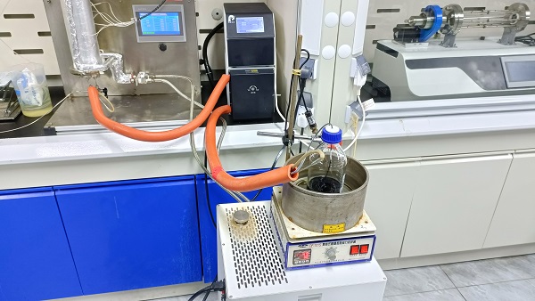 硝基加氫還原反應連續(xù)流工藝開發(fā)進料